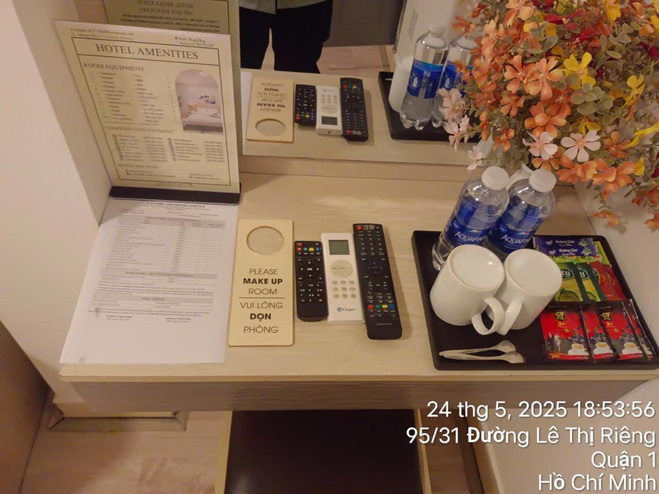 Khách sạn Premium Lux Saigon *
